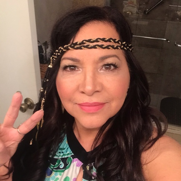 Meet your Posher - Picture 5 of 5